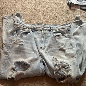 American Eagle super rip stretch mom jeans - size 18